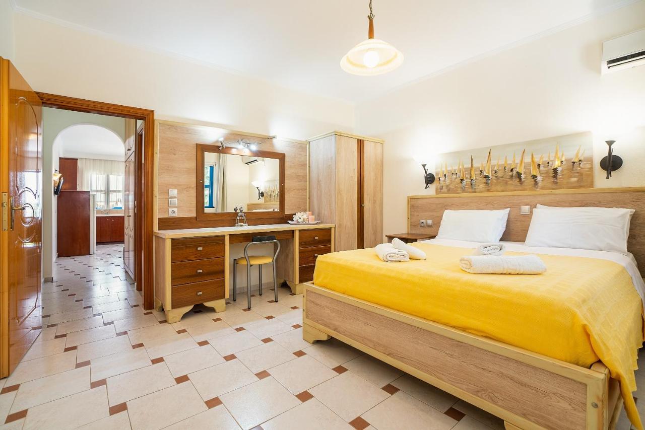Livadia Beach Suite Buitenkant foto