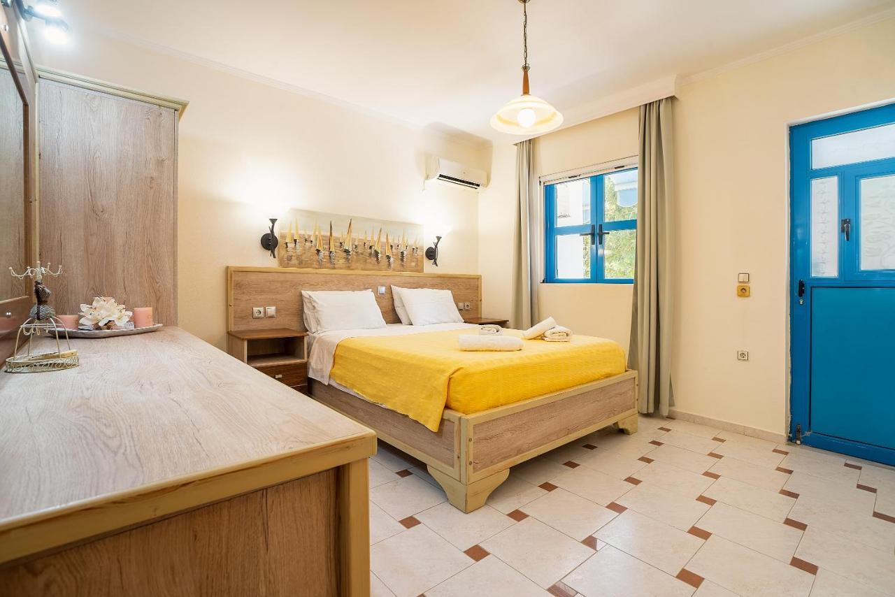 Livadia Beach Suite Buitenkant foto